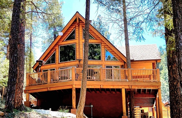 Fox and Owl, AZ: Gorgeous cabin for getaways in the forest!