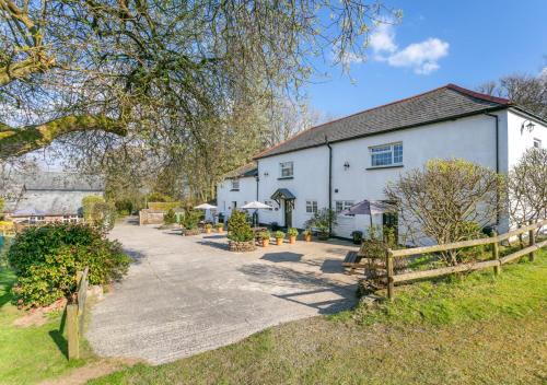 Foxglove Cottage - Bennetts Court