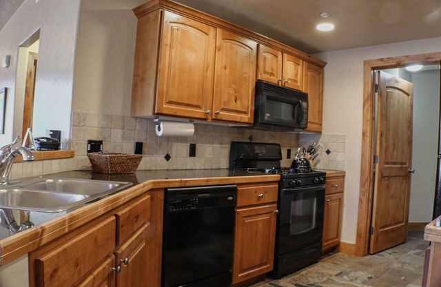 Foxpoint 2 Bedroom Condo by RedAwning