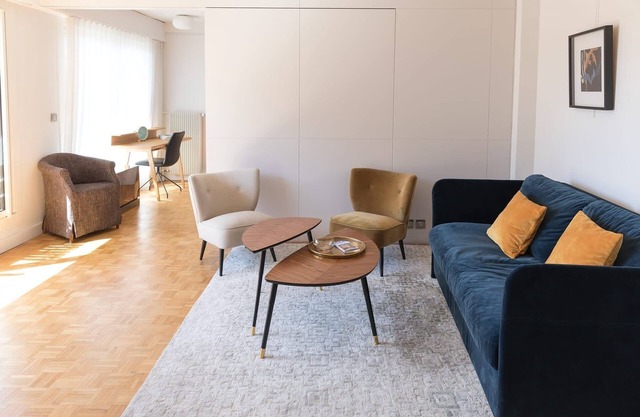 Elegantes Apartment mit 1 Schlafzimmer in der Nähe des Parc Monceau