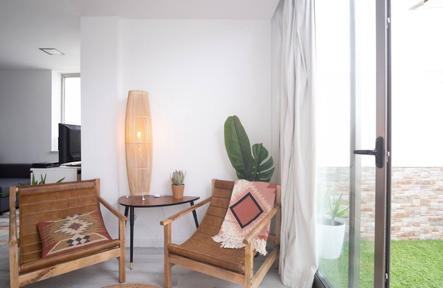 Foz - West Shore Retreat - Beach front apartment overlooking lagoon an ocean