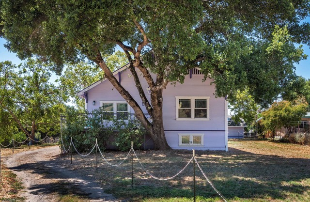 Fragrance free, 1930 2-bdrm Craftsman farmhouse on 3 acres at the edge of town