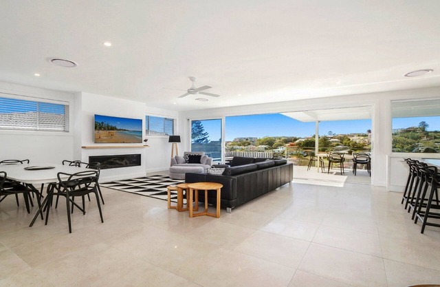 FRANGIPANI, TERRIGAL - NEU GEBAUTES HAUS, WIFI, WÄSCHE INBEGRIFFEN