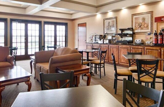 Franklin Inn and Suites
