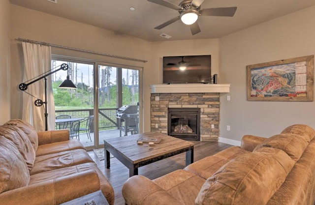 Fraser Retreat, Walk to Ski Shuttle and Main St