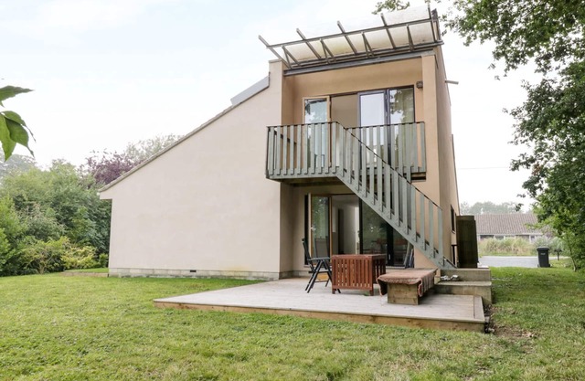 Frater House, HARLESTON