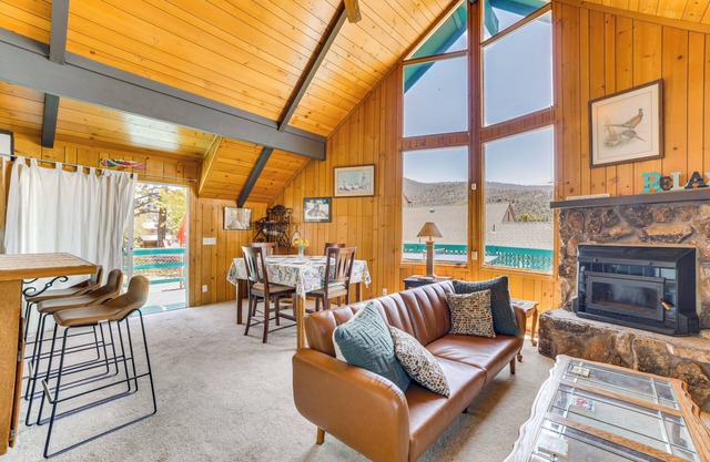 Frazier Park Cabin w/ Ping-Pong Table, Near Trails