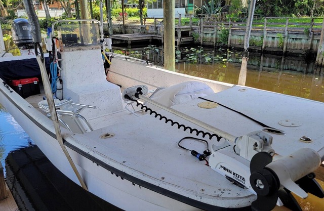 FREE BOAT to use, Fish from the dock, Make lasting memories. Fur babies welcome!