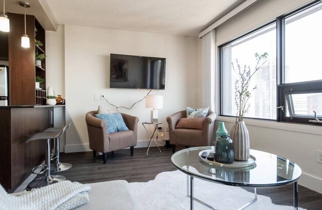 Stunning view 22nd floor one-bedroom suite