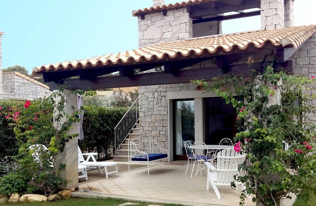 FREE WIFI UNABHÄNGIGE VILLA 500 M VOM WUNDERBAREN STRAND VON CALA SINZIAS
