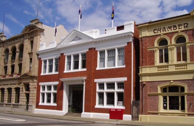 Fremantle Harbourside Apartments