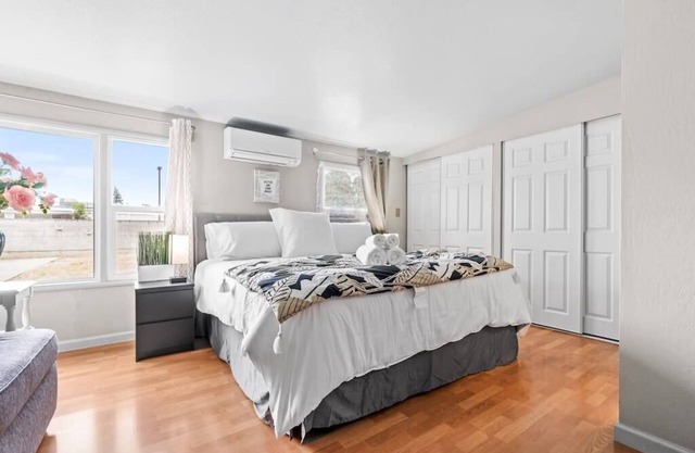 Fremont's Favorite⭐️💚Sleeps 13✅Great Location⭐️