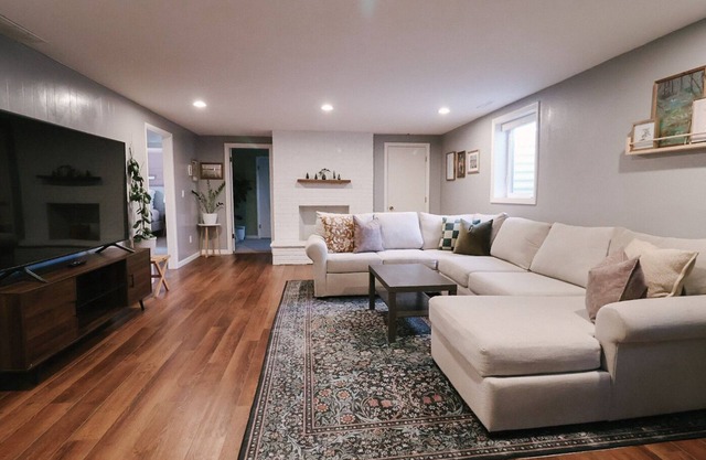 French Cottage Inspired Basement Apartment 15 From Downtown Boise