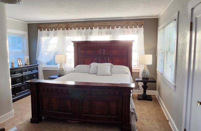 French country home on 10 acres, near Int. airport