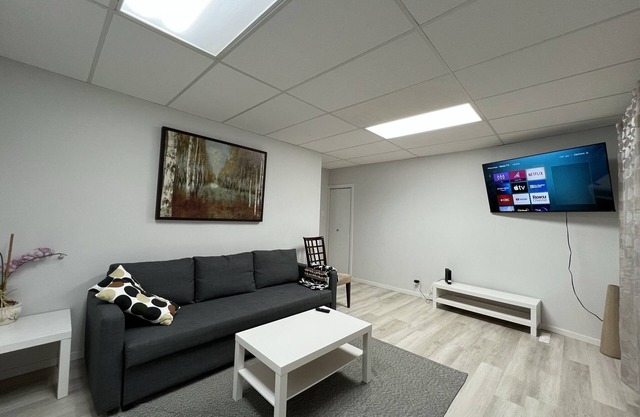 French district Main floor of the duplex house - clean and quiet - Pet Friendly!