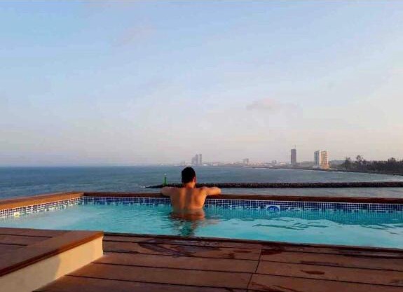 FRENTE PLAYA vista al mar, PISCINA DE USO EXCLUSIVO