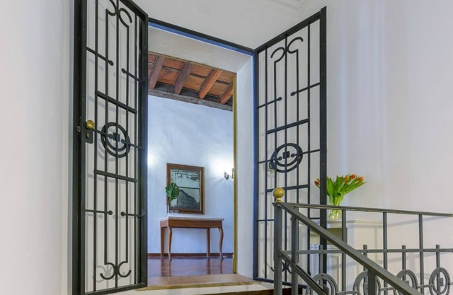 Frescobaldi Aparments! At Francesco's house