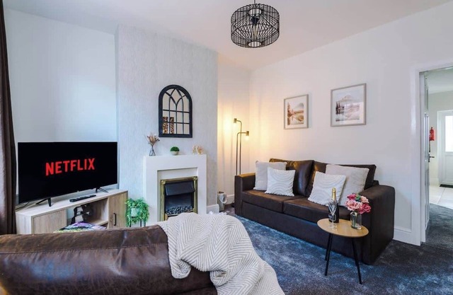 Fresh house, amazing location, great for couples!
