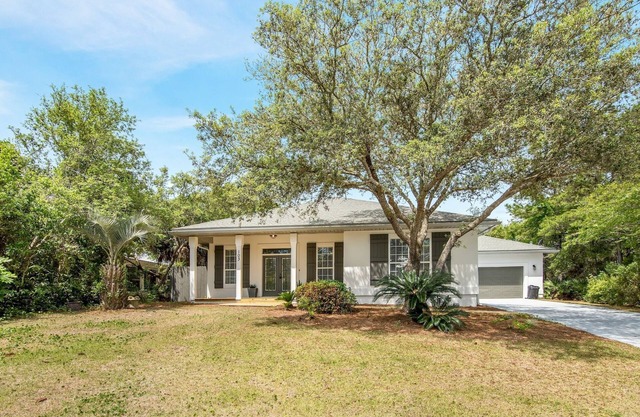 103 Wood Beach Dr Neu renoviert! SEAGROVE in der Nähe von beheiztem Pool und Cart
