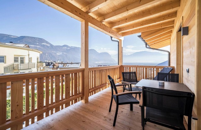 Freundliche Ferienwohnung "Lärche im Nockerhof" mit Bergblick, WLAN & Terrasse