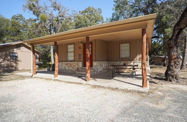 Frio Country #5 - Within walking distance to the Frio River!