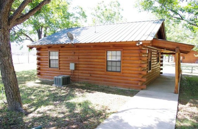 Frio Pecan Farm Log Cabins