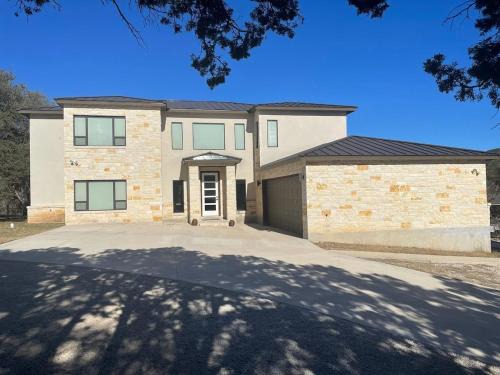 Frio Ridge Retreat
