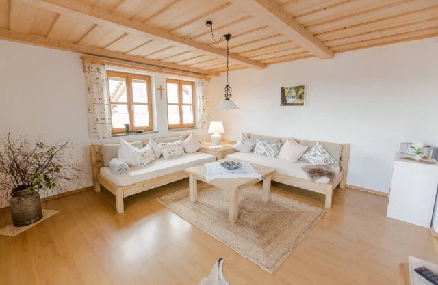 Frisch renovierte Ferienwohnung in ruhiger Dorfrandlage mit zwei Schlafzimmern