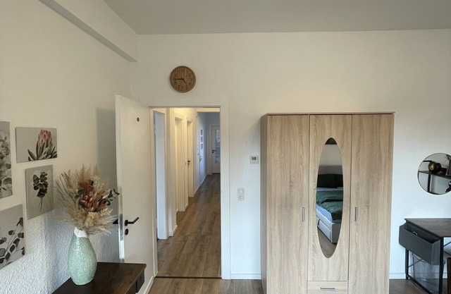 3-Zimmer-Wohnung / 10min vom ICE / 2.OG