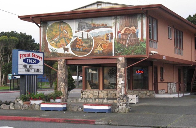 Front Street Inn