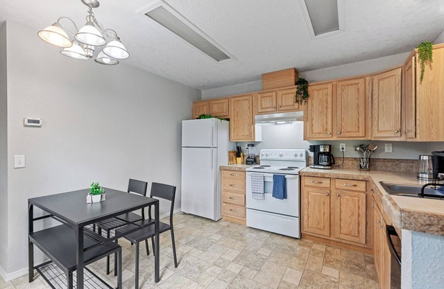 Fry Creek Forest Escape - Perfect for Families & Close to Silverwood!