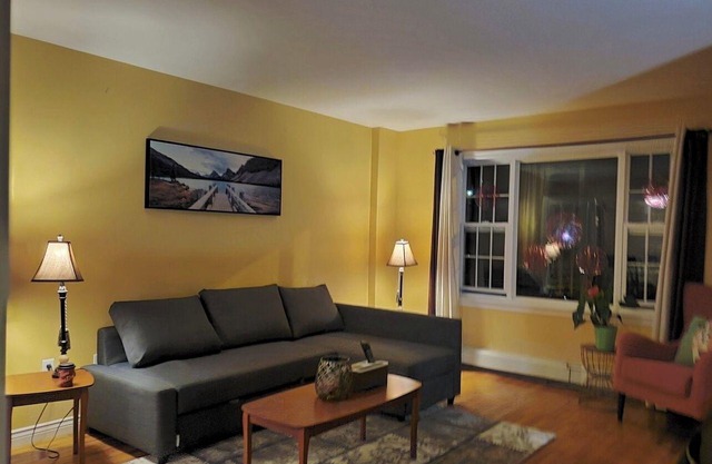 Full 4 bedrooms single house at Halifax Peninsula