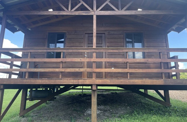 Full Cozy Cabin