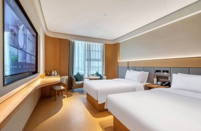 Full Season Hotel