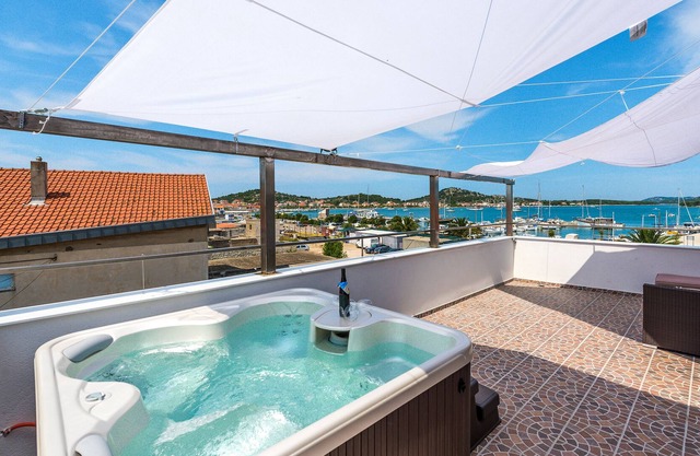 Komplett zugängliches Ferienhaus auf der Insel Murter