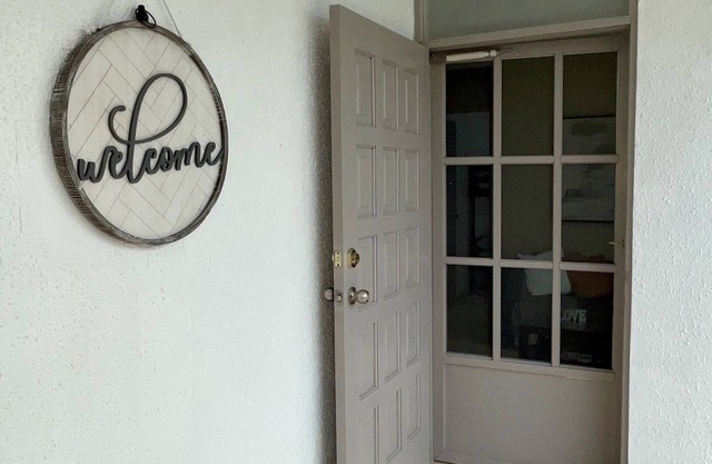 Fully equiped, very nice 2-bedroom apartment with WiFi, AC in central Carolina