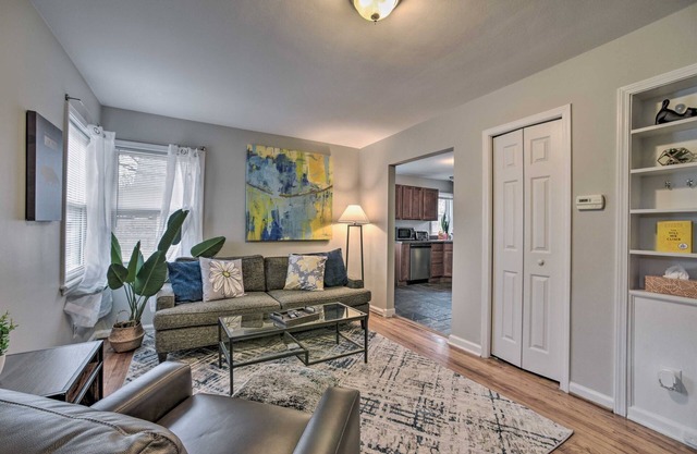 Fully Equipped Home; Walk to UM Stadium, 30+ Days