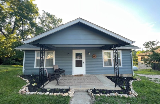 Fully equipped house in the Ozark Scenic Riverways ready for your weekend away!