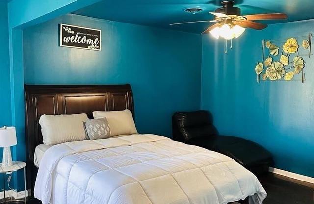 Fully Equipped Studio - 5 mins from the Fort Sill military base and Walmart