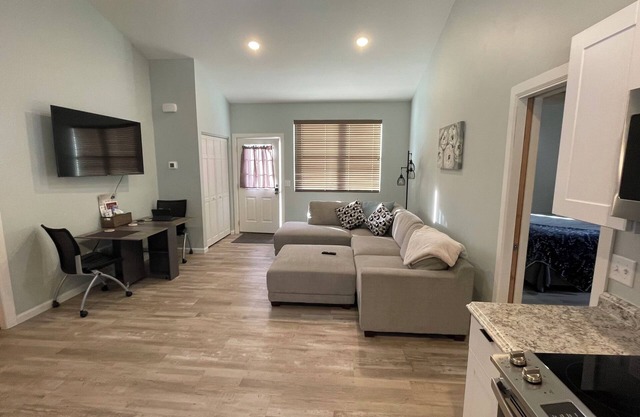 Fully Furnished 2 Bedroom 2 Bath Stylish Home centrally located in Missoula MT.