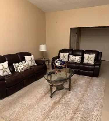 Fully furnished 2-bed & 2-bath