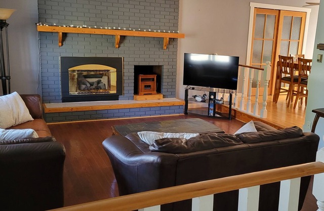 Fully furnished 4 bedroom, 2 bathroom with single car garage.