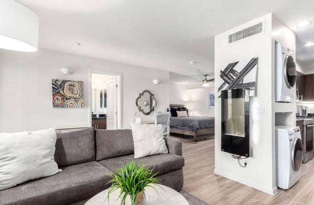 Old Town Scottsdale Condo New Furnishings, Schlafmöglichkeiten für 4, Private Terrasse mit Grill,