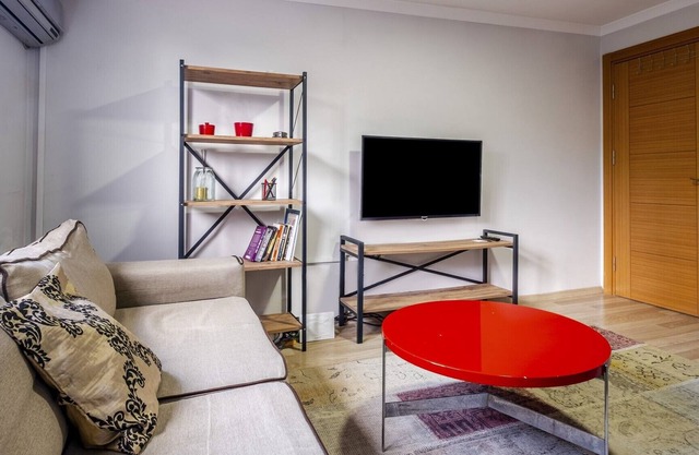 Fully Furnished Flat with Terrace in Atasehir