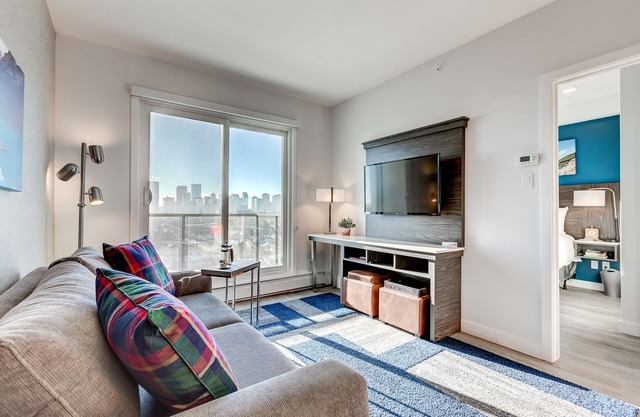 Möbliert Modern & Bright 2 Schlafzimmer 2 Badezimmer - Blick auf die Innenstadt