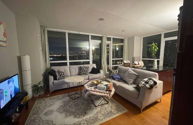 Fully Furnished one bedroom High-Rise with Stunning Sunrise & Sunset Views