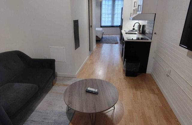 Fully Furnished Private Loft Style Charm Trumbull Elevator