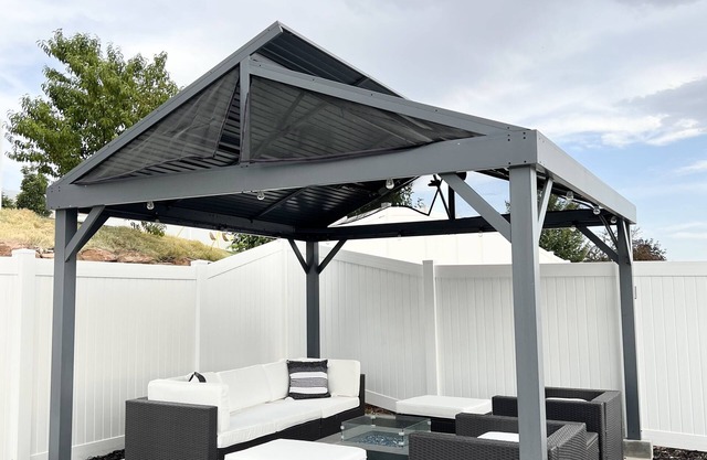 Fully Loaded Family Oasis!
