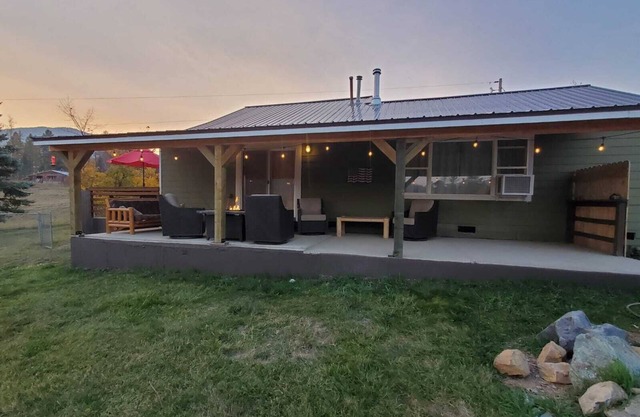 Fully Remodeled Mountain View home near Glacier National Park