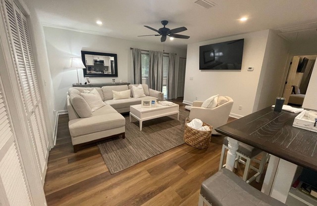 Fully renovated beautiful 2-bedroom condo in Sea Palms on St Simons Island